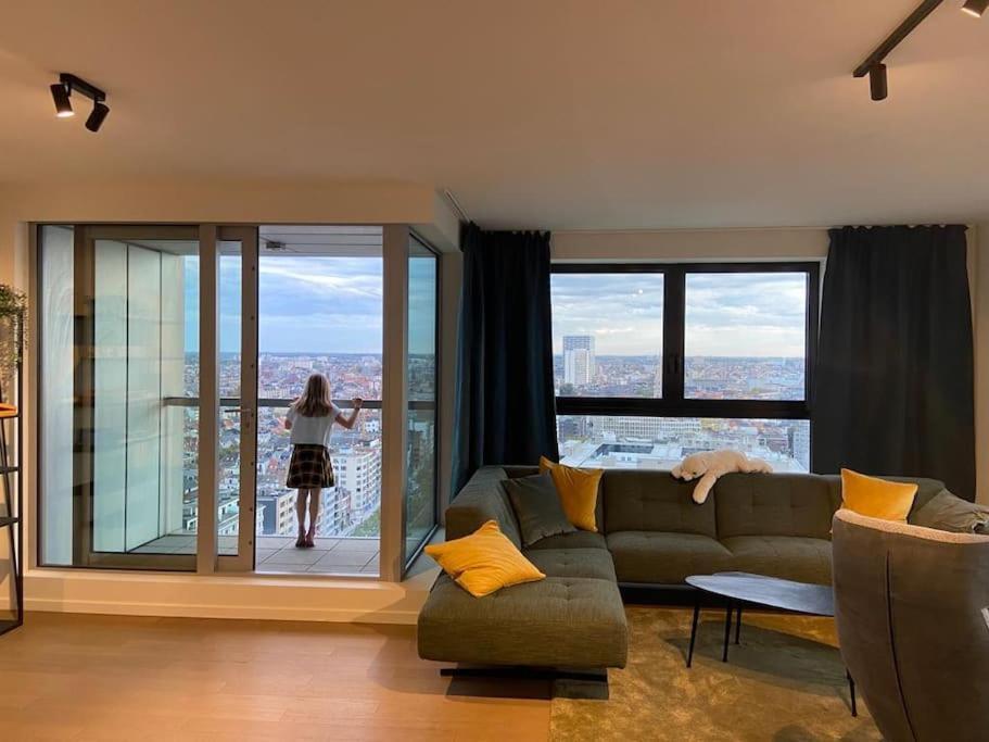 Uniek Appartement - Mooiste En Hoogste Uitzicht Op Antwerpen! - Incl Gratis Parking Esterno foto