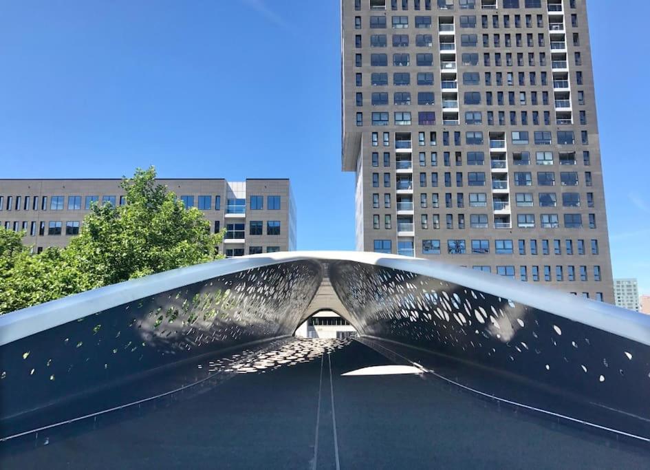 Uniek Appartement - Mooiste En Hoogste Uitzicht Op Antwerpen! - Incl Gratis Parking Esterno foto