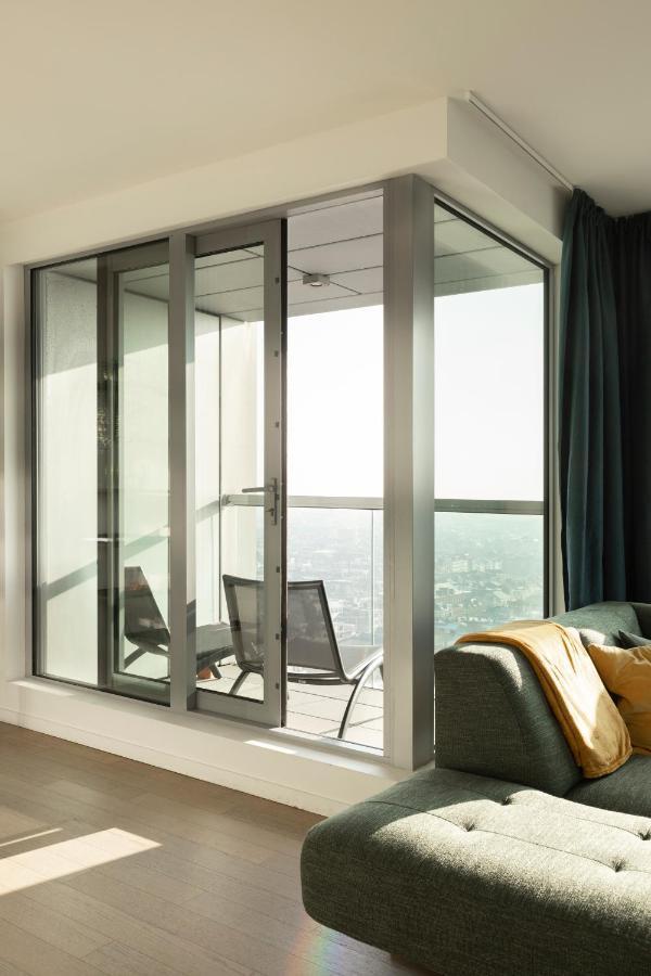 Uniek Appartement - Mooiste En Hoogste Uitzicht Op Antwerpen! - Incl Gratis Parking Esterno foto