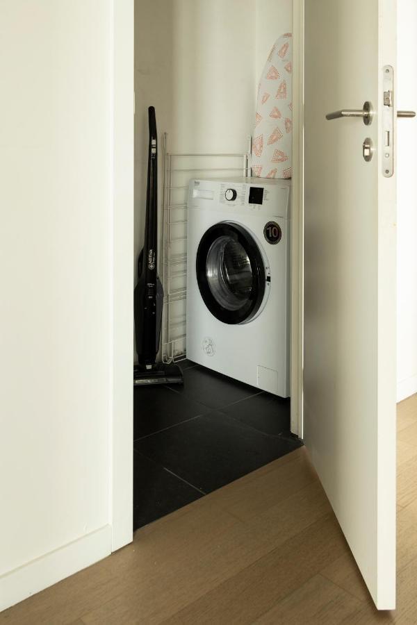 Uniek Appartement - Mooiste En Hoogste Uitzicht Op Antwerpen! - Incl Gratis Parking Esterno foto